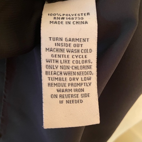 ECI NY black polyester tunic with rhinestone flower embellishments - Picture 5 of 6